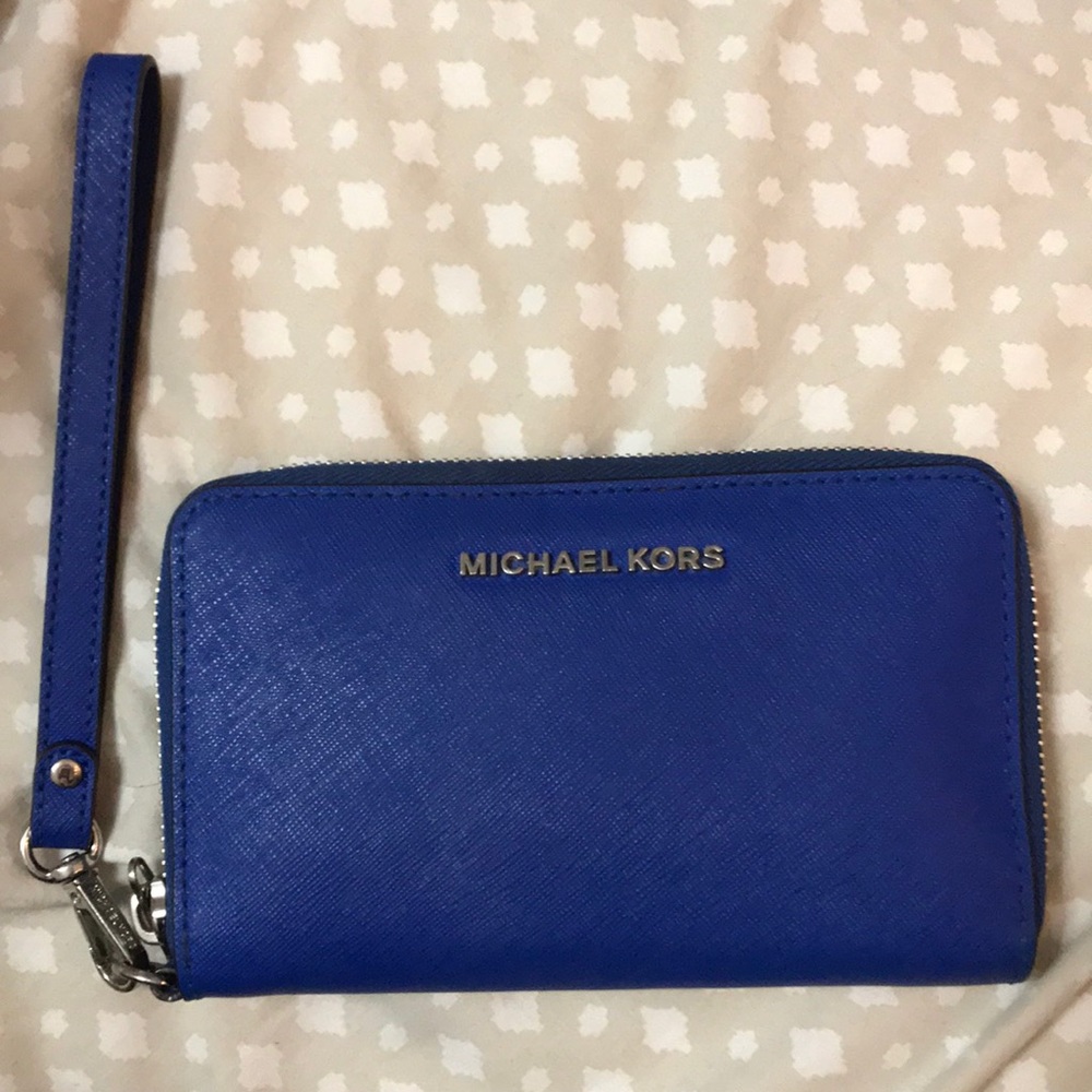 Michael Kors zip wallet!